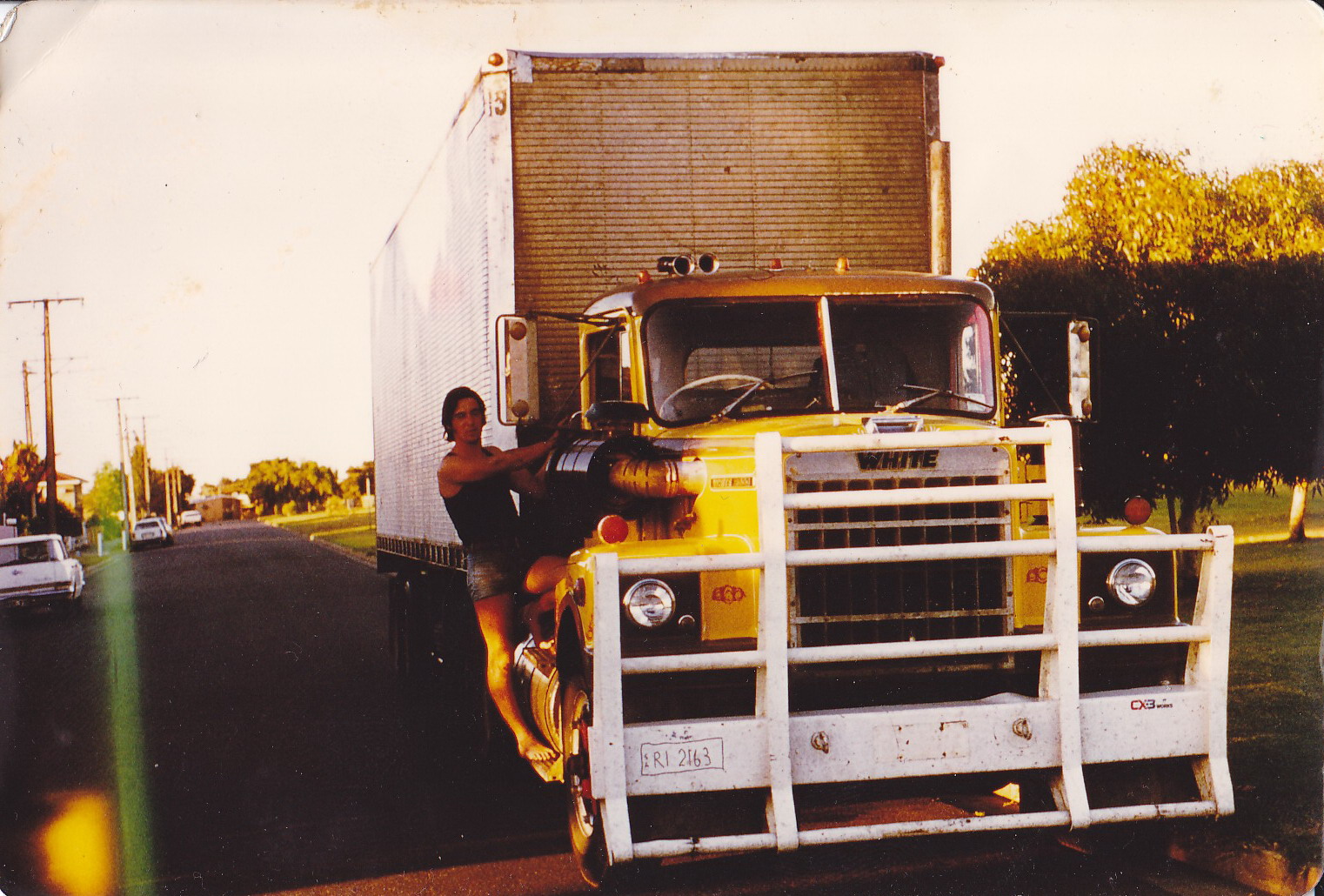 White 9000 Adelaide 1976